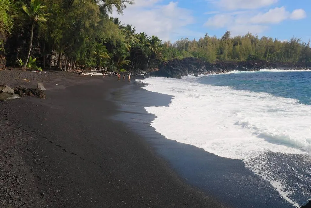Kehena Black Sand Beach House - Ocean View Swim Spa Pahoa